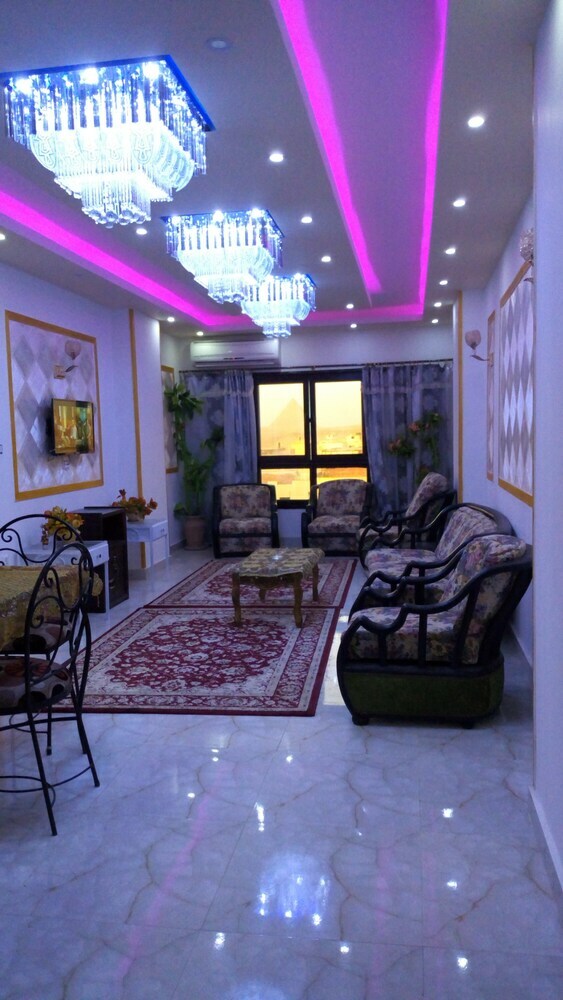Apartamentos Royal Pyramids View