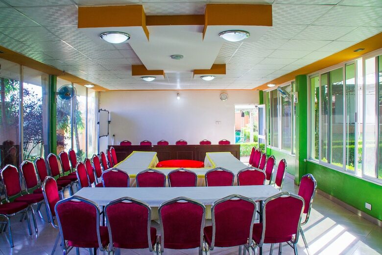 Hotel Alvers Mukono