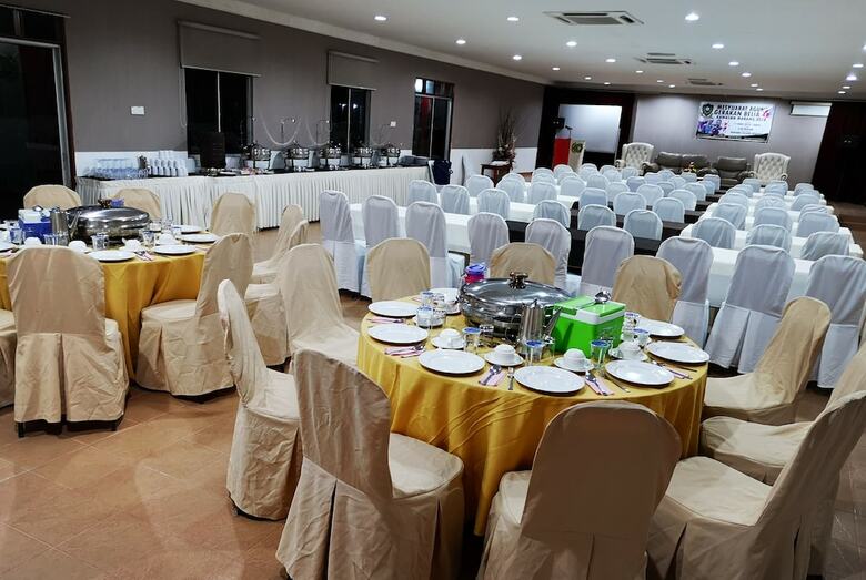 Hotel Marang Village Resort & Spa