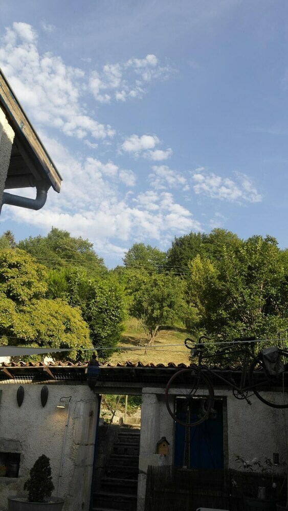 G�te Mustach House - In A Rural Location