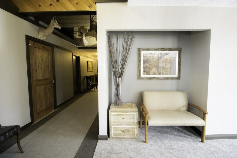 Hotel Colter's Lodge