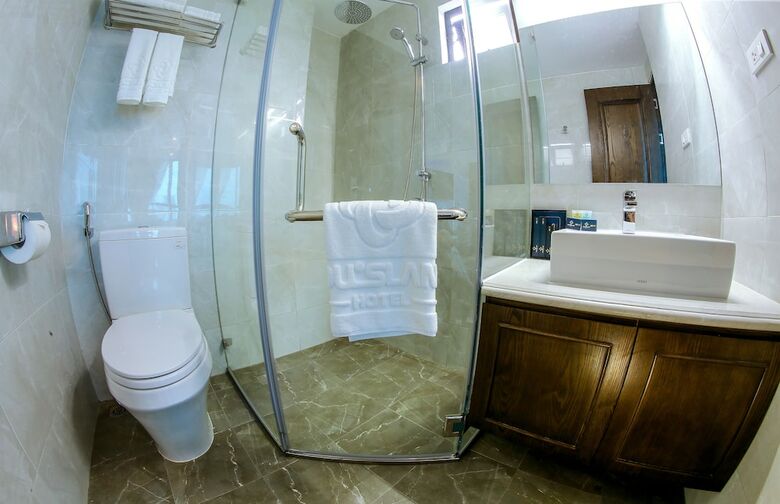 Louisland Hotel