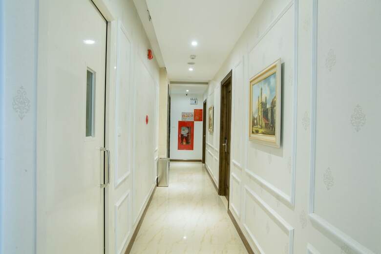 Louisland Hotel