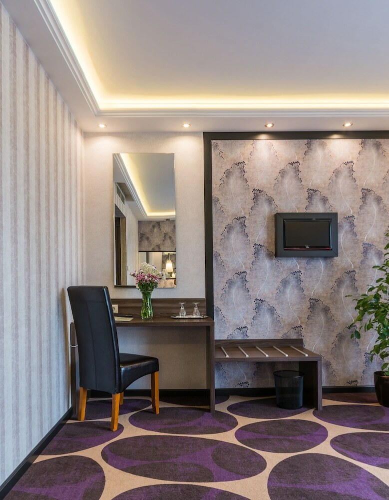 Victoria Garden Hotel