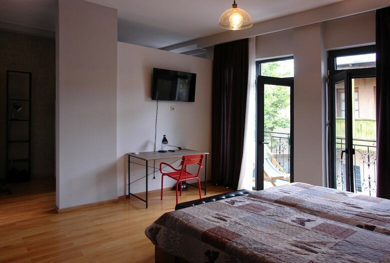 G-old Town Hotel