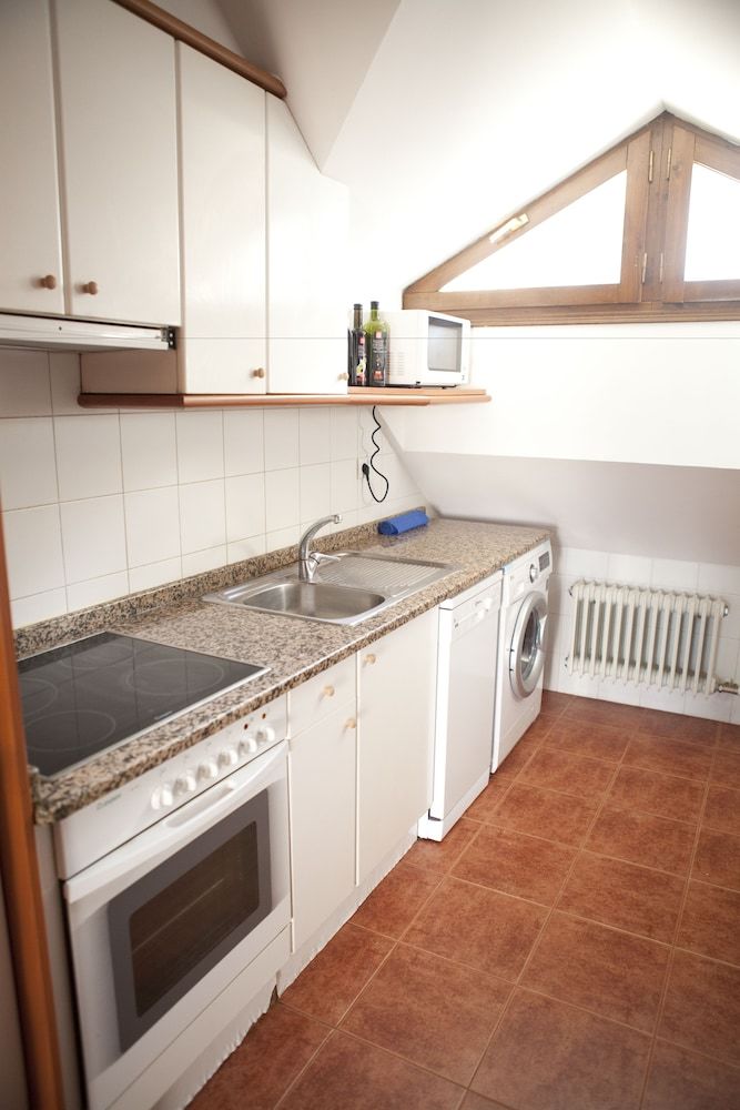 Apartamentos �tico Jaca Oroel