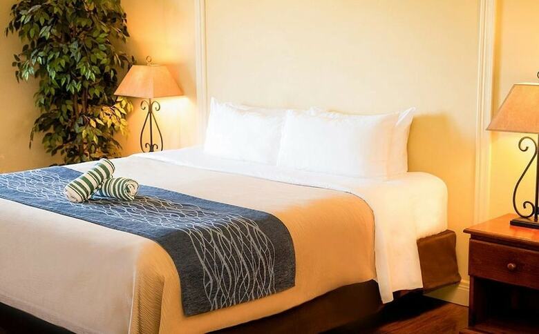 Ax Hotel
