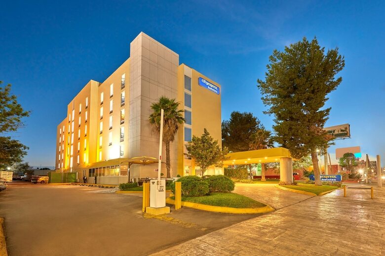 Hotel City Express Saltillo Norte