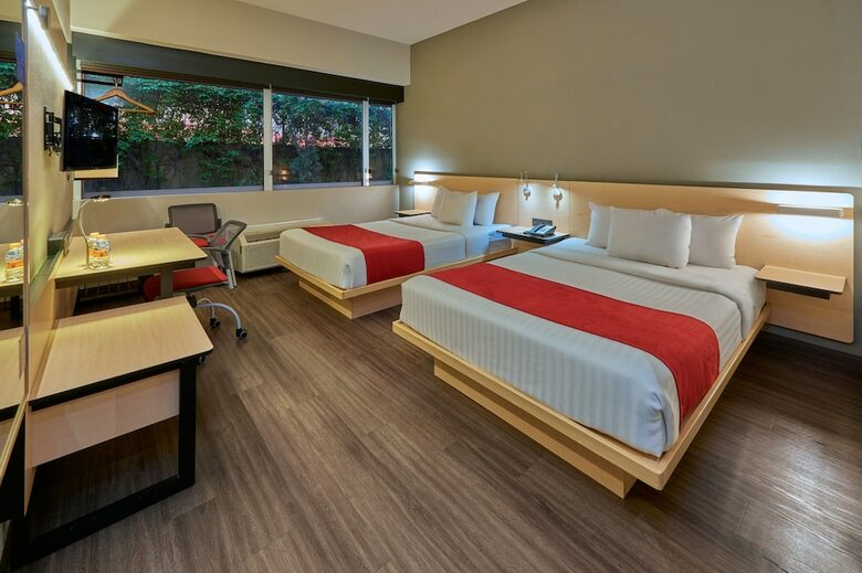 Hotel City Express Saltillo Norte