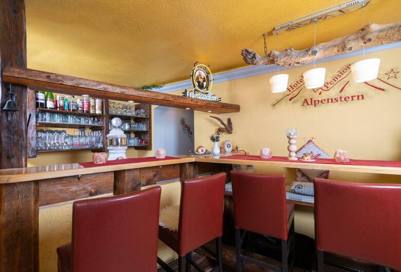 Hostal Hotel - Pension Alpenstern