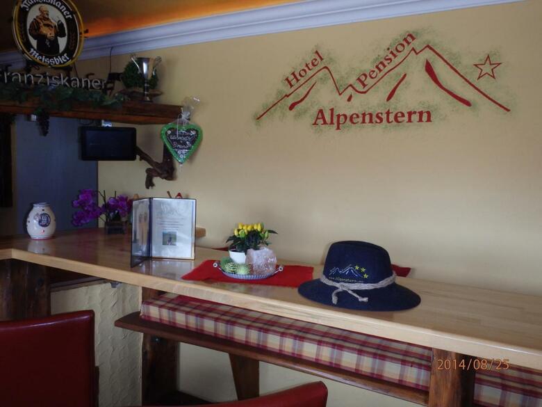 Hostal Hotel - Pension Alpenstern