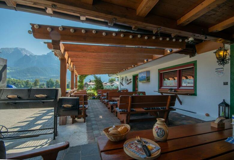 Hostal Hotel - Pension Alpenstern