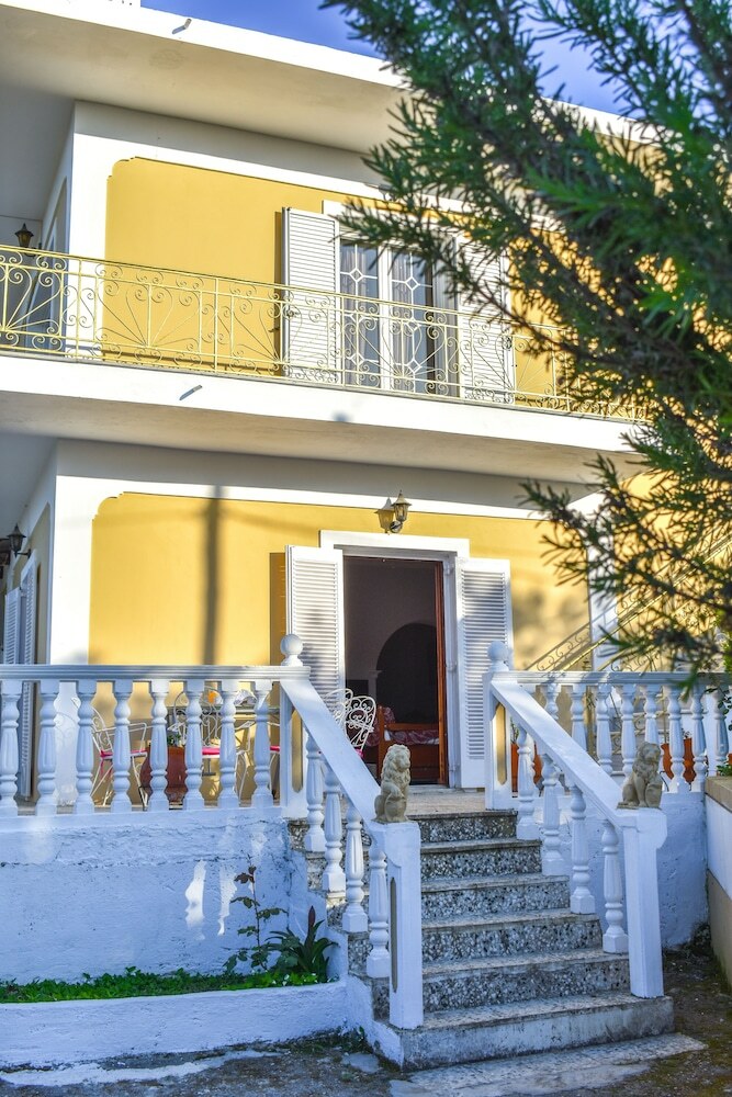 Apartamentos Anemos Holidays House