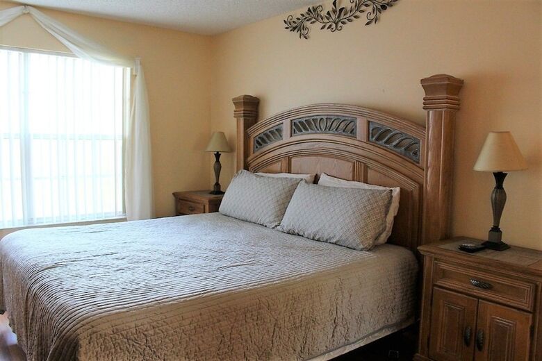 Charming 3 Bed Vacation Villa Near Disney (31) By Dreams Vr