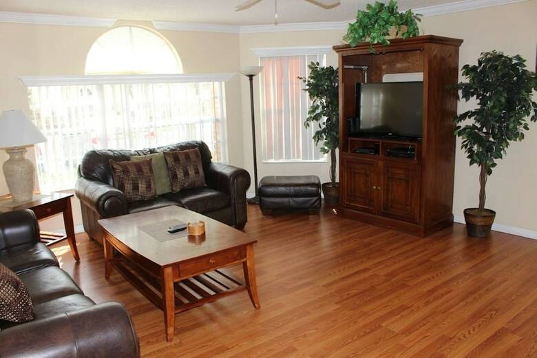 Charming 3 Bed Vacation Villa Near Disney (31) By Dreams Vr