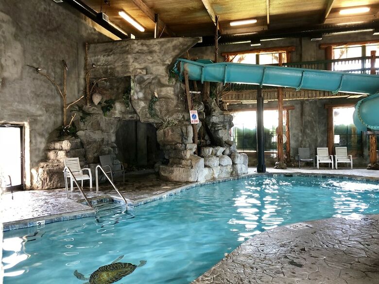 Hotel Riverchase Lodge