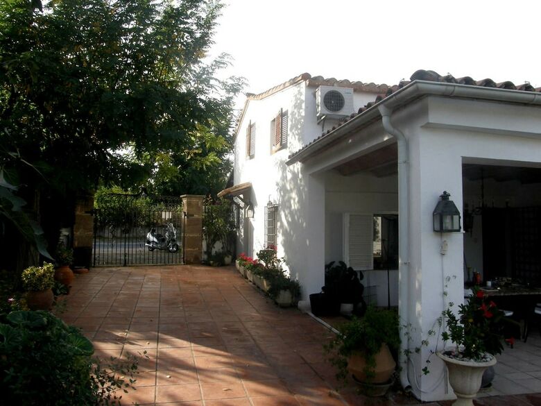 Villa Masia Mas Sibils