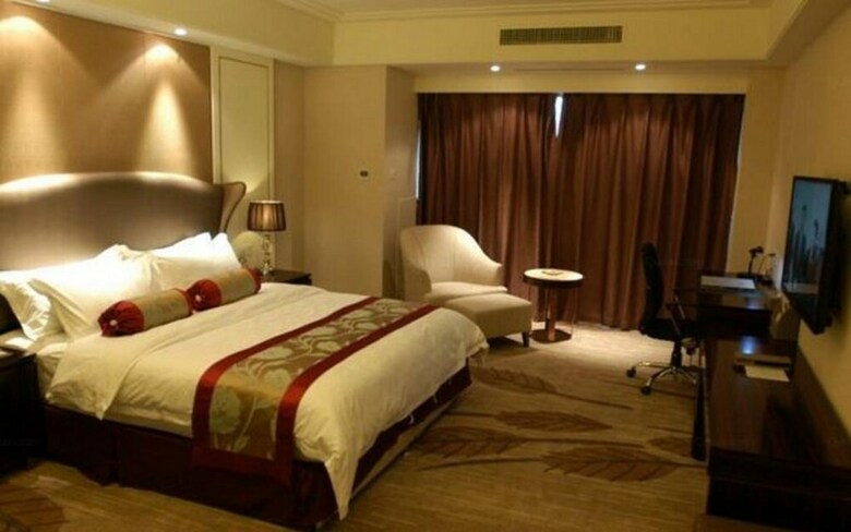 Chengdu Alice Hotel