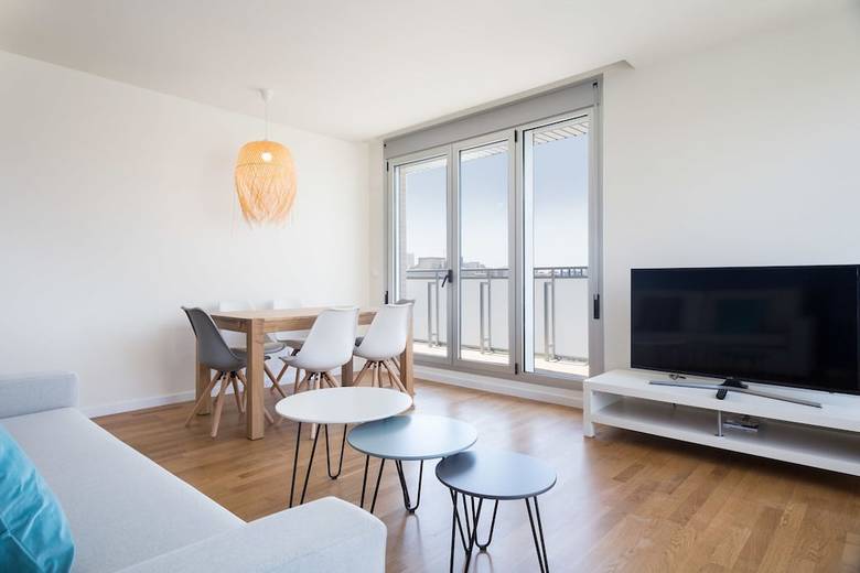 Olala Port Forum Apartments