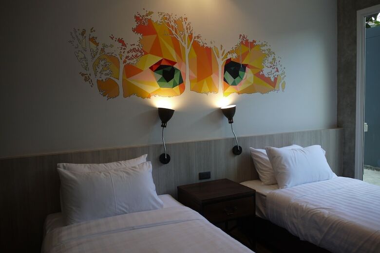 Hostal Lana Beds And Spaces - Hostel