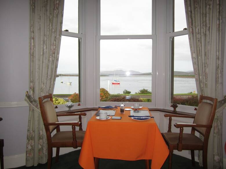 Hotel Ronebhal Guest House