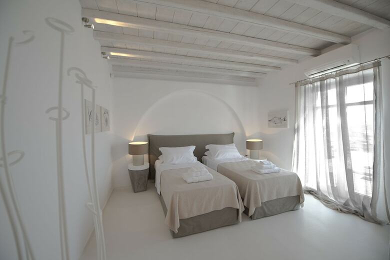 Villa Zircon