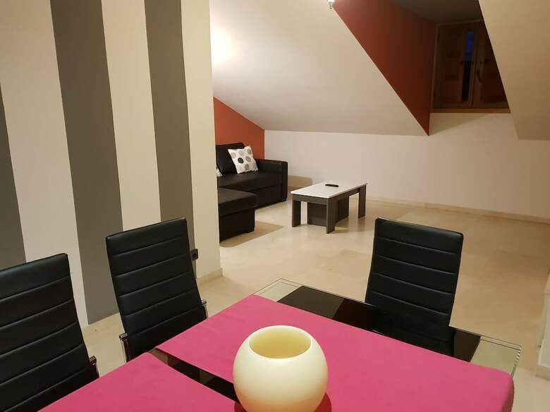 Apartamentos El Desv�n
