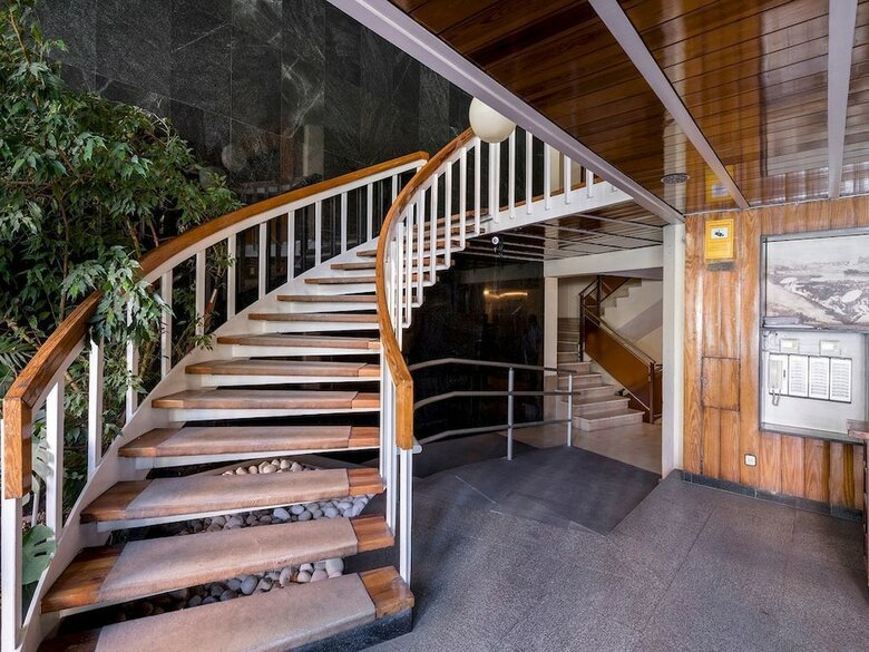 Francisco Silvela Apartment