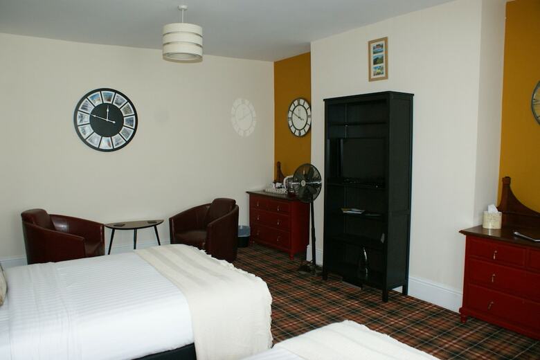 Bed & Breakfast 10 To 12 Folkestone