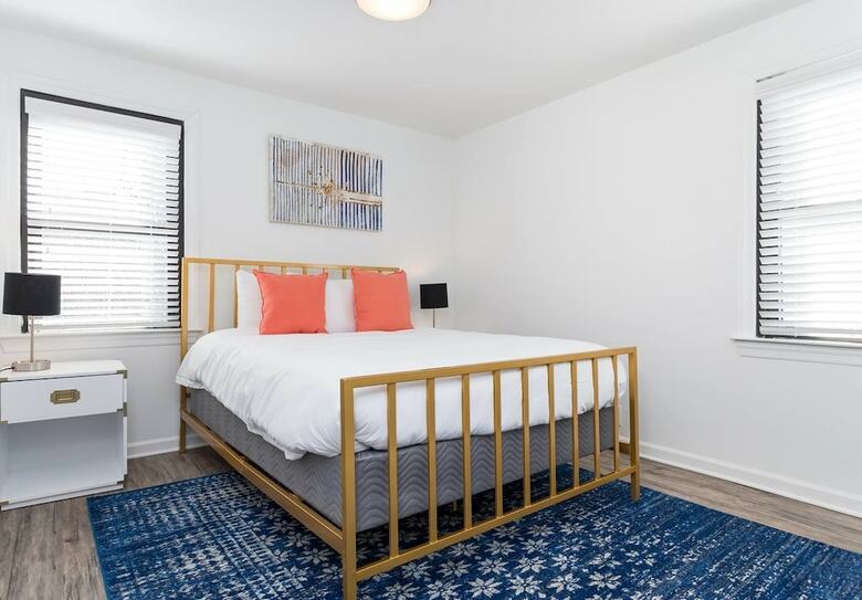 Apartamentos 8 Brs Comprised Of 4 2br Suites By Domio