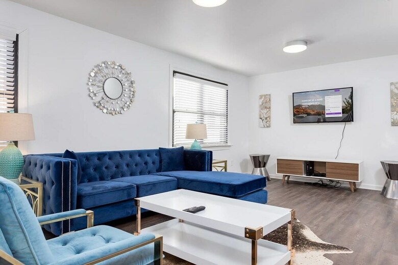 Apartamentos 8 Brs Comprised Of 2 Suites By Domio