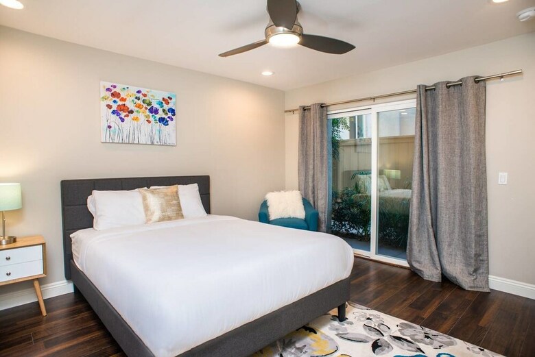 Modern 3br/3ba Pb Home W/ Rooftop By Domio
