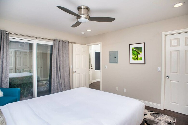 Modern 3br/3ba Pb Home W/ Rooftop By Domio