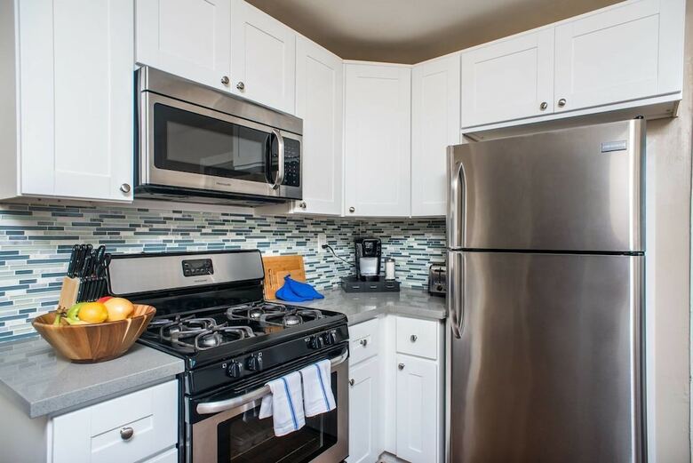 Charming 3br/2ba Craftsman Home By Domio