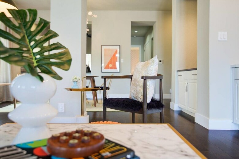 Massive 14 Bed/3.5ba Downtown Home By Domio
