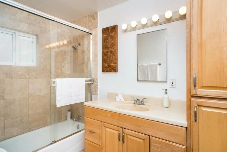 Wonderful 3br/2ba Home In Mission Beach By Domio