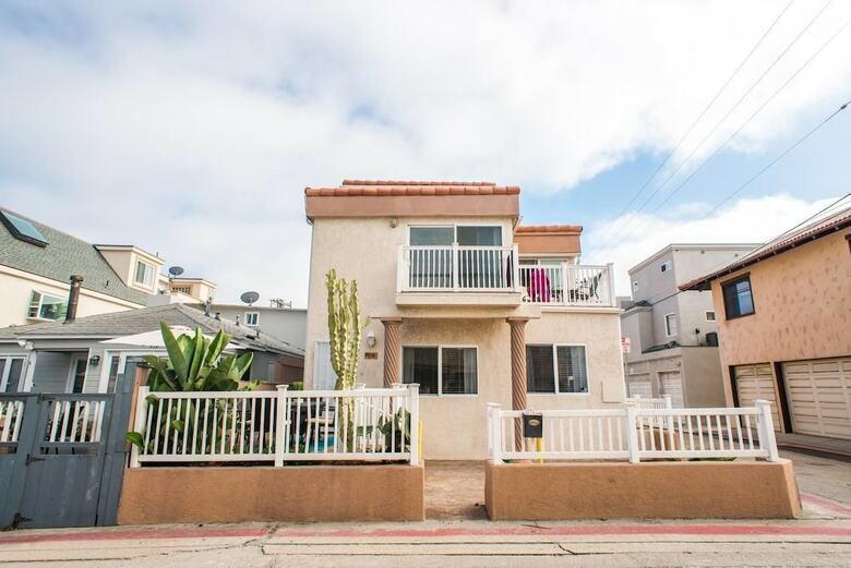 Wonderful 3br/2ba Home In Mission Beach By Domio