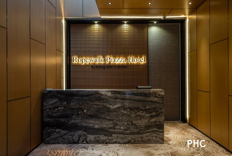 Ropewalk Piazza Hotel By Phc