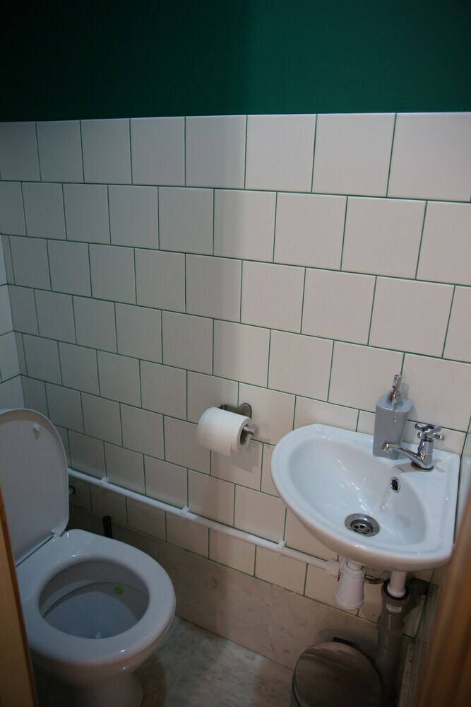 Hostal Malevich Hostel