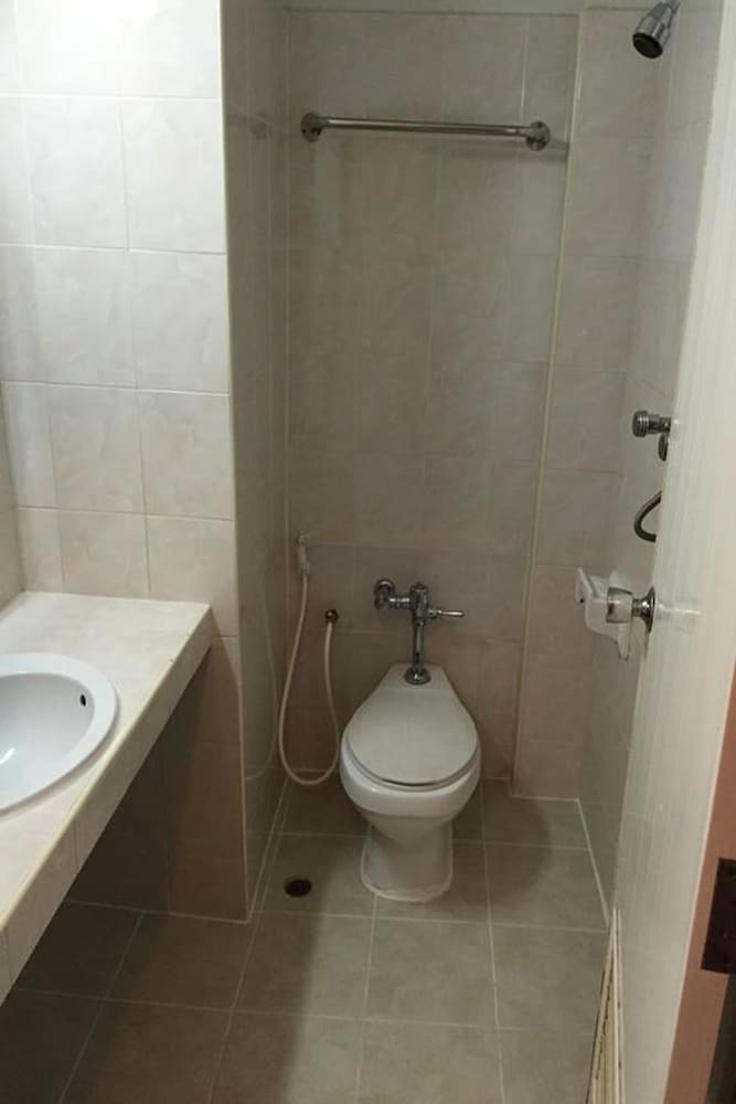 U-thong Hotel