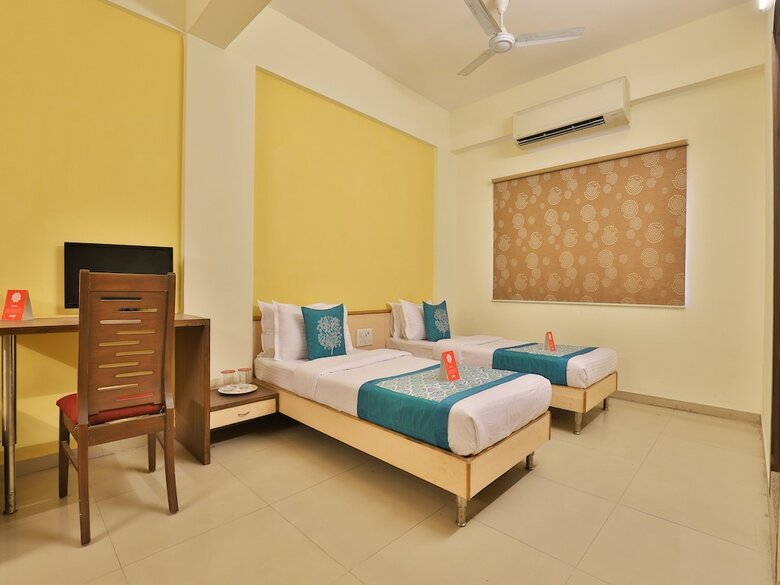 Apartamentos Oyo 11718 Hotel Shivarth
