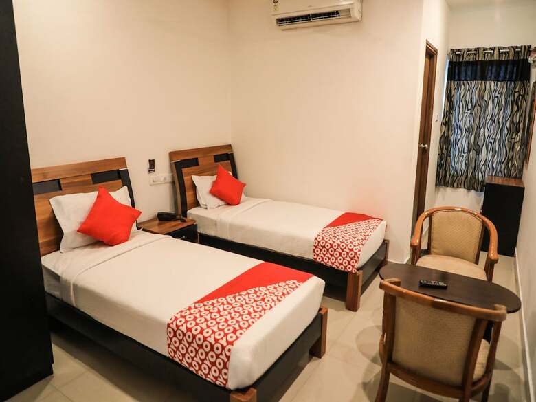 Hotel Oyo 15175 Sai Durga Reside