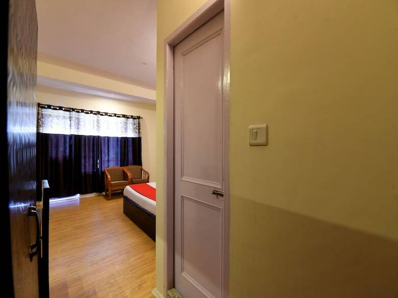 Hotel Oyo 15216 North Villa