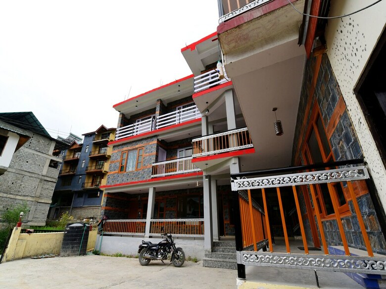 Hotel Oyo 15216 North Villa