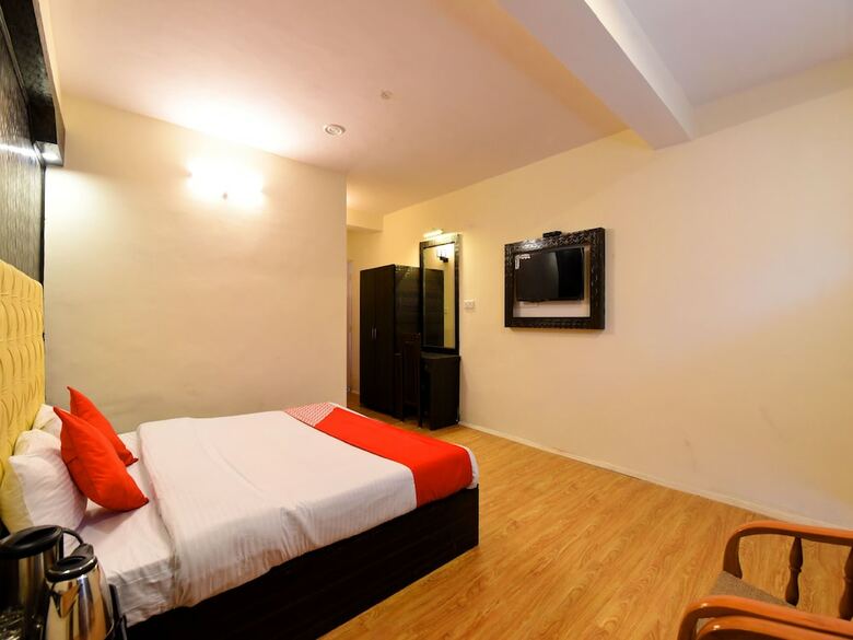 Hotel Oyo 15216 North Villa