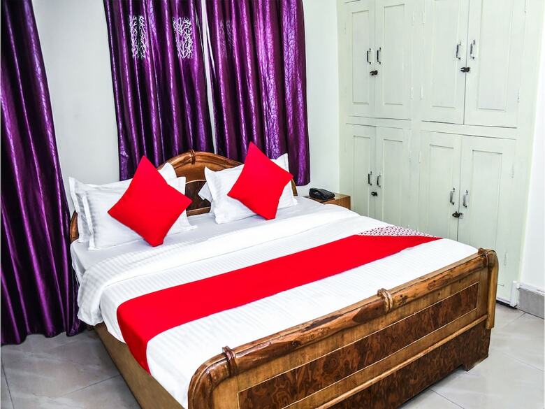 Apartamentos Oyo 14606 Holiday Inn
