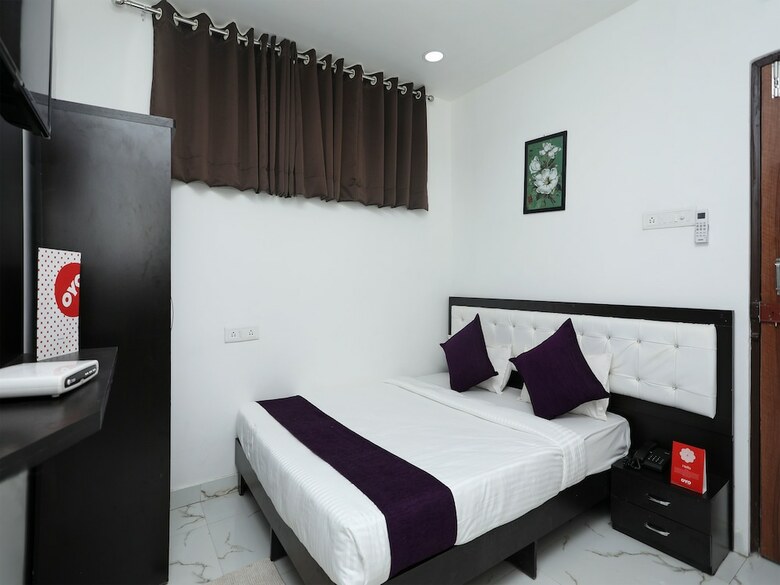 Hotel Oyo 14578 Green Square