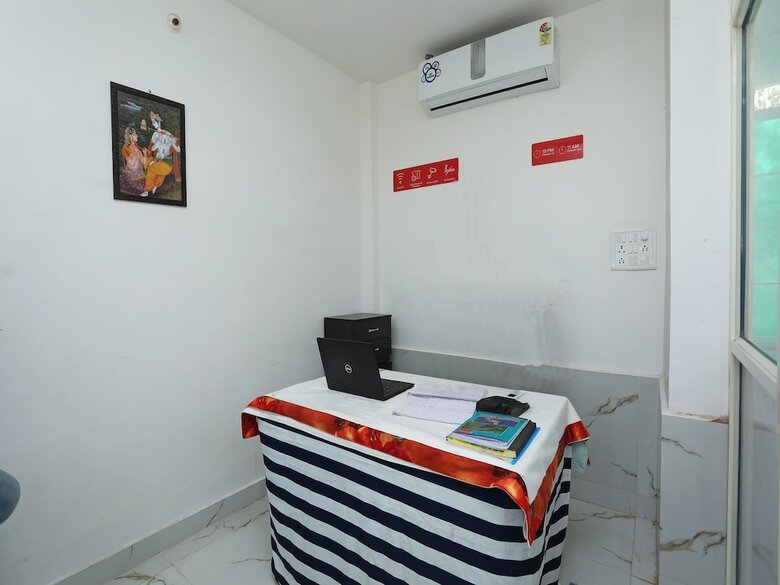 Hotel Oyo 14578 Green Square