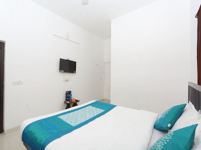 Hotel Oyo 11880 Vanam Resort