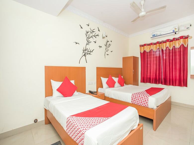 Oyo 14980 Hotel Shubha Sai